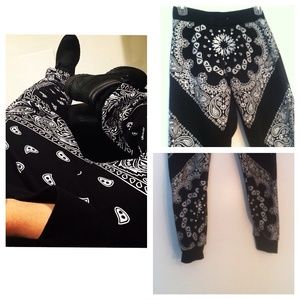 Black bandana joggers