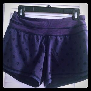 Lululemon groovy run shorts, size 4