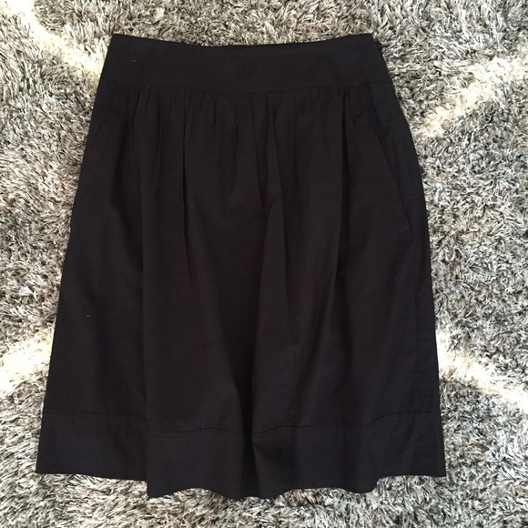 Tahari black spring/summer skirt