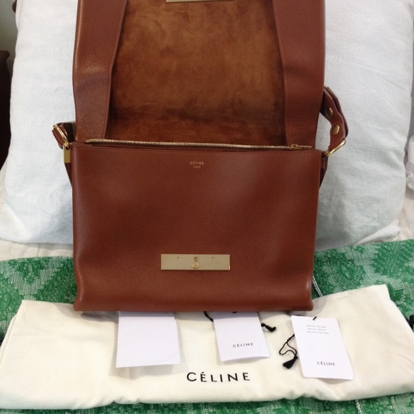 💥TODAYS SALE💥 💯% Authentic Celine Calfskin Bag - Picture 2 of 4