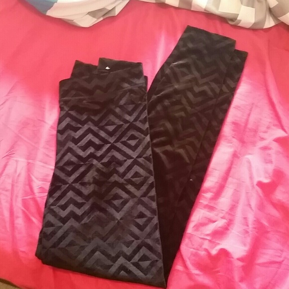 Unique Velvet Aztec VS Leggings