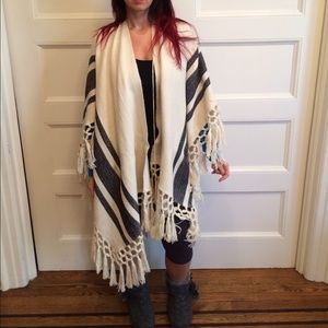 Worn once Cream/black Figue Superfine Alpaca shawl