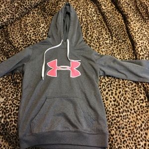 Under armour sweatshirt. Great for working out.