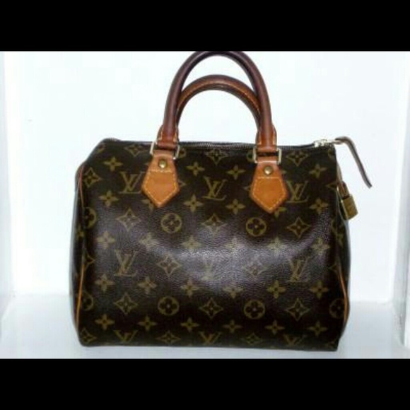 Authentic Louis Vuitton Monogram Speedy