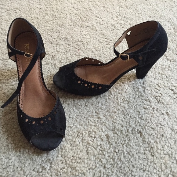 Black velvet open-toe heels with strap. Sz 8.5
