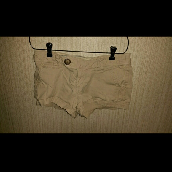 White Red Camel short shorts, size 1 - Picture 1 of 2