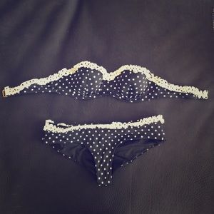 👙Victoria's Secret Polka Dot Bikini👙