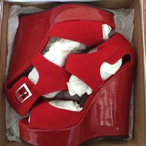 Sexy Red Wedges
