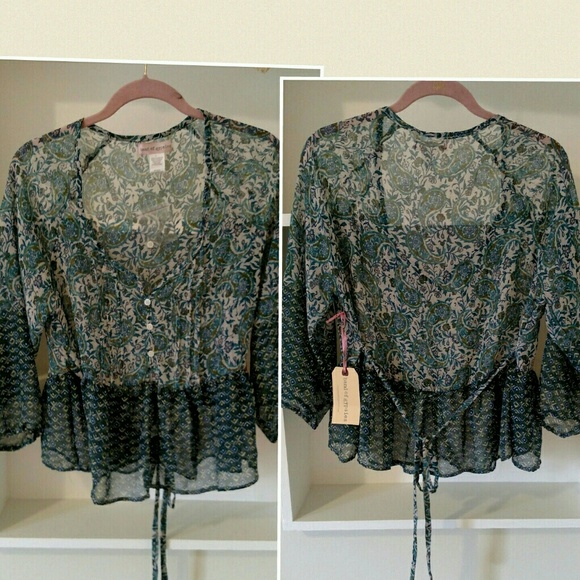 Urban Outfitters Tops - New ! Band of gypsies UO blouse s