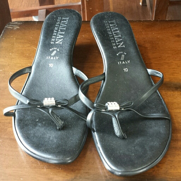 Short wedge black strappy sandals