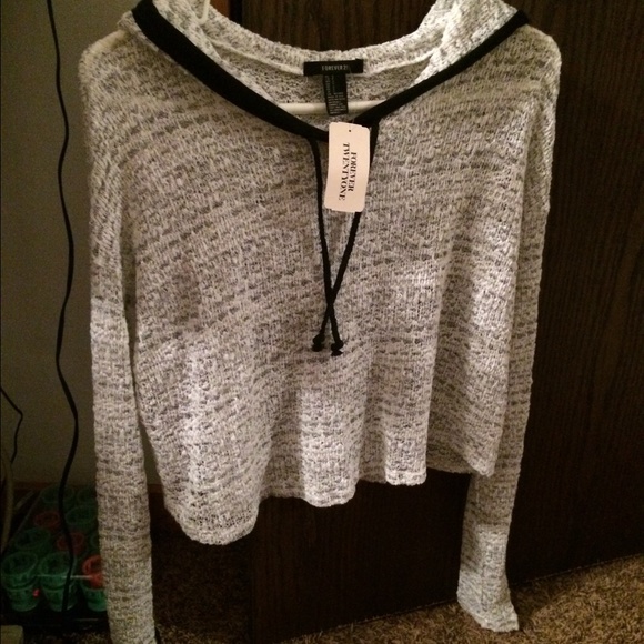 Forever 21 crop top sweater !