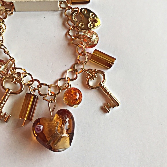 ❗️🚫SOLD❗️Lover's Key' Charm Bracelet