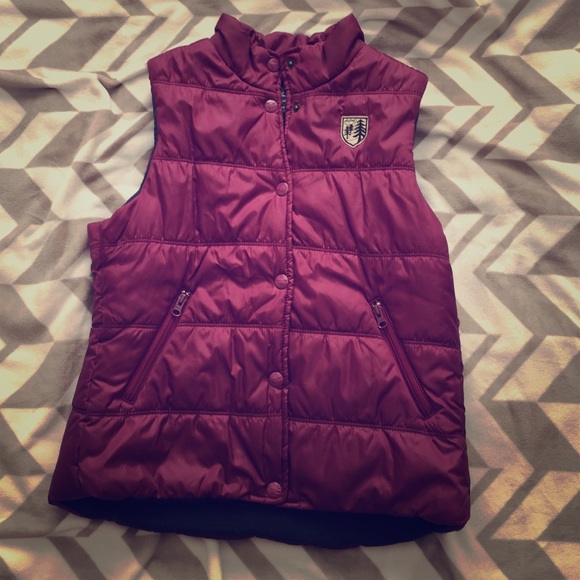 AE Purple Puffer Vest - Picture 1 of 4