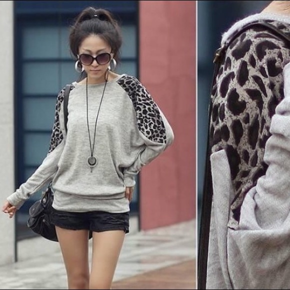 Gray cheetah shirt
