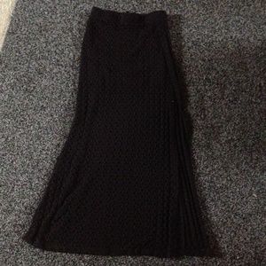 Black Knitted maxi skirt with leg slit