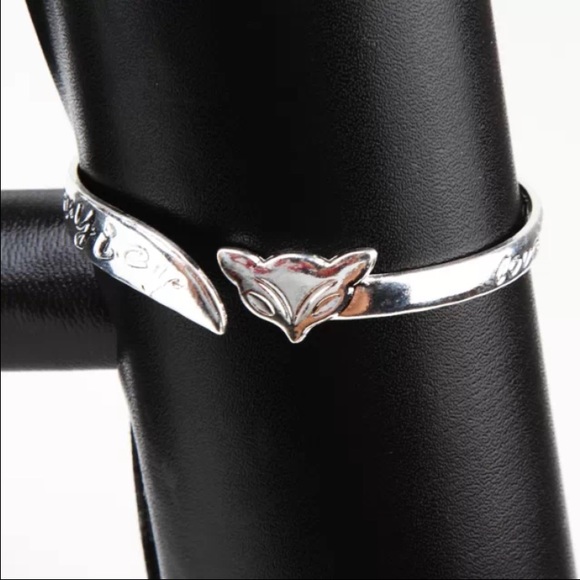 Silver charm fox bracelet/bangle.