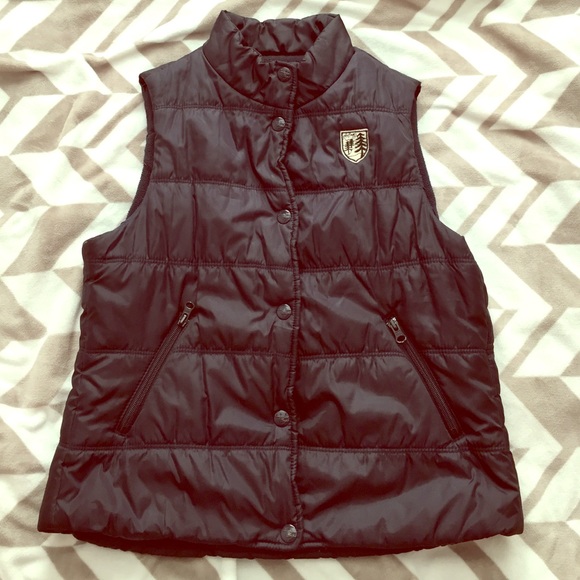 AE Navy Puffer Vest