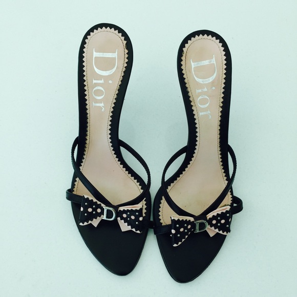 SOLD✨DIOR✨ bow stud strap show size 38.5/8.5 - Picture 2 of 4