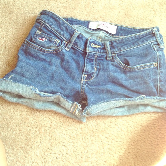 Hollister Cut Out Shorts - Picture 1 of 2