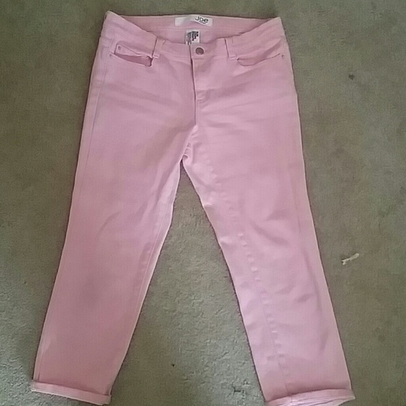 Pink ankle capri pants