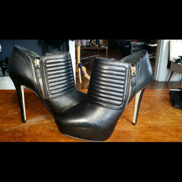 🎉THE HP🎉 ALDO booties 😄 ❌ SOLD ❌ - Picture 2 of 4