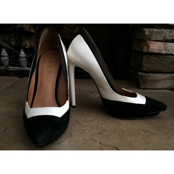 LAMB Janey heel size 7