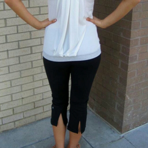 Lululemon cropped yoga pants