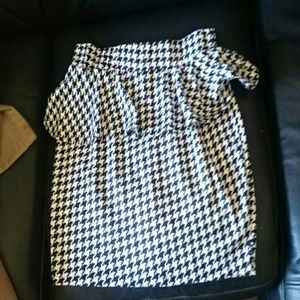 Hounds tooth skirt
