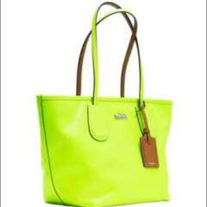 ❗️❗️SOLD❗️❗️Coach Neon  Tote in Crossgrain