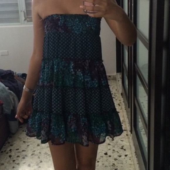 Gorgeous dress by Speechless - Picture 3 of 3