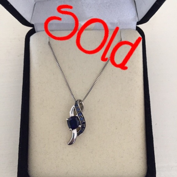 🚫Sold🚫 sterling silver sapphire necklace Kay's