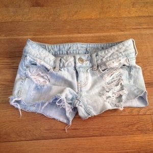 American Eagle Outfitter light wash shorts