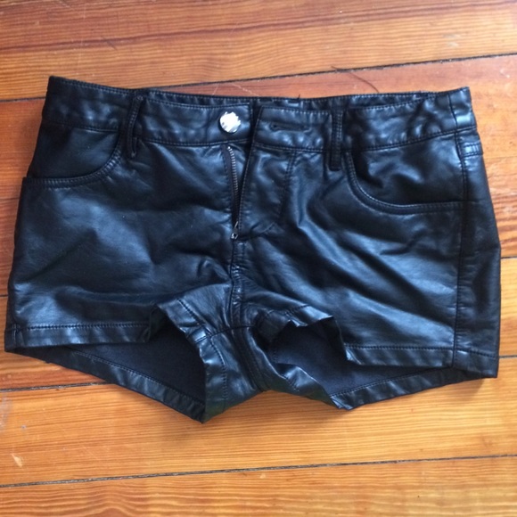 Xs leather shorts - Picture 1 of 1