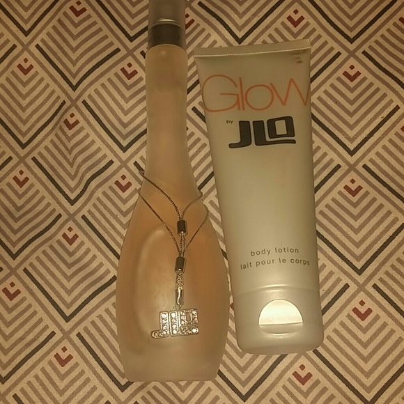 JLO GLOW perfume n body lotion set