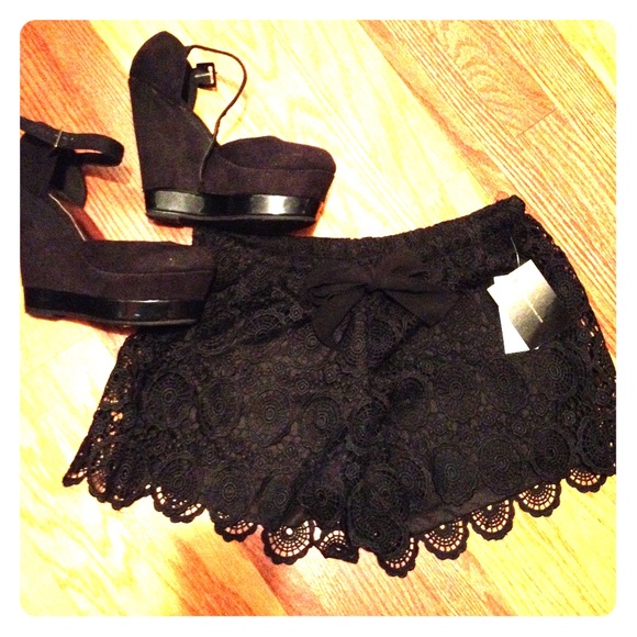 Sale crochet shorts
