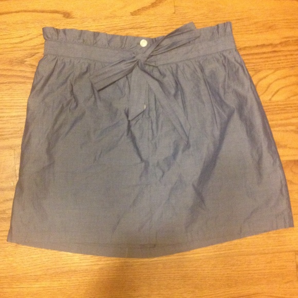 J. Crew mid- waist skirt! Size XS (trade avail.)