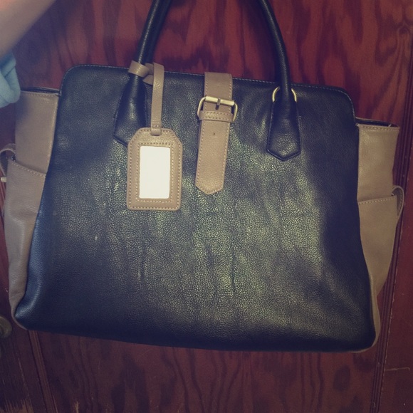 Just Fab Black/Tan Purse/Bag