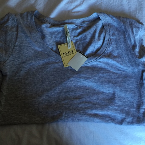 Gray shirt can use as a boyfriend shirt