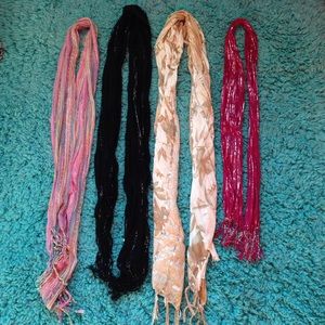 lot of sparkly lightweight spring/summer scarves💗