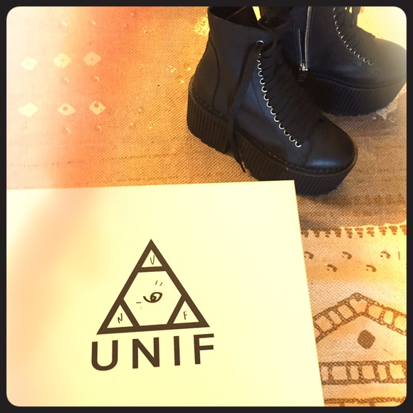 UNIF Chunky Platform Boots Sz 8, NWOT
