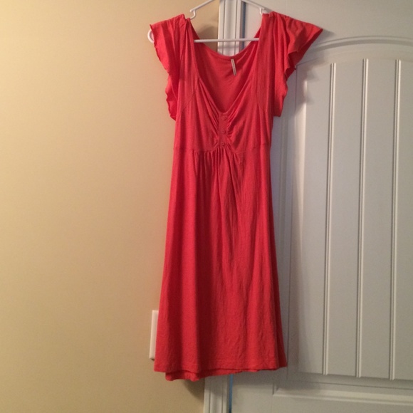 Beach dress - Picture 1 of 3