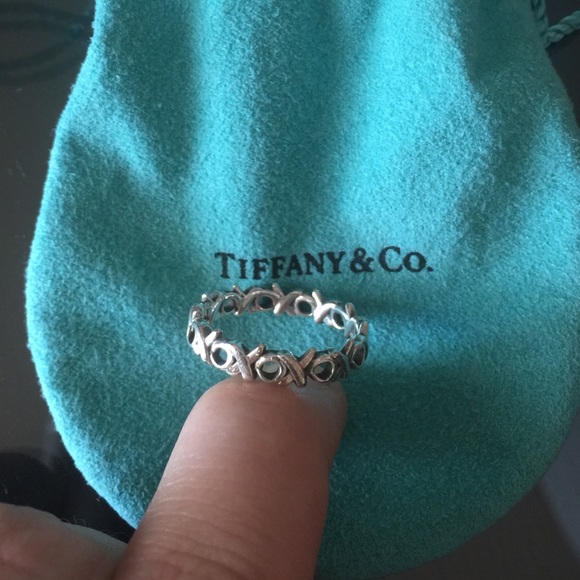 Tiffany&Co XOXO ring Sz 8