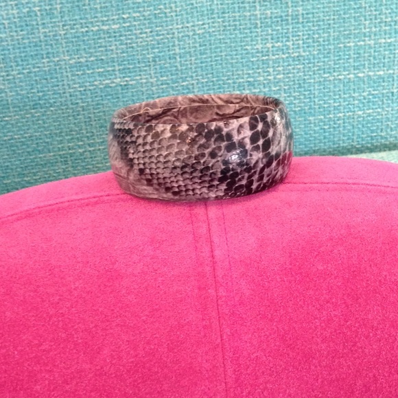Snakeskin bangle (faux)