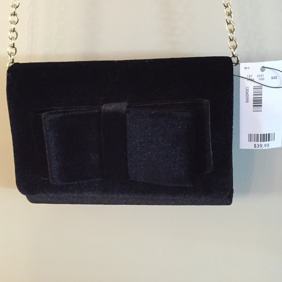 NWT! Limited black crossbody purse w/ bow - Picture 2 of 4