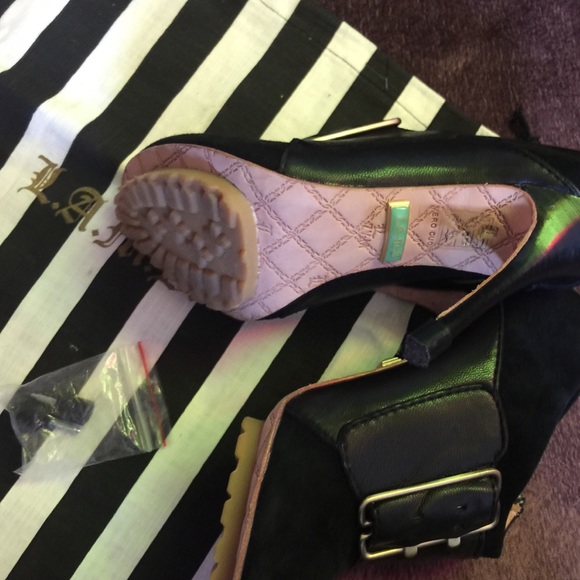 L.A.M.B. - Picture 4 of 4