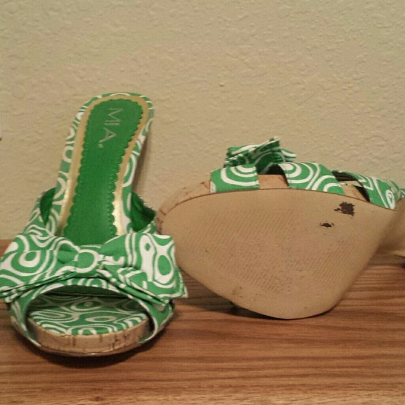 Green sandle heels by Mia - Picture 3 of 3