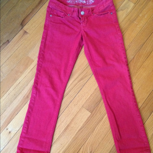 Red Capri length jeans