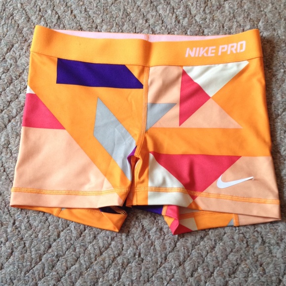 Nike pro small shorts
