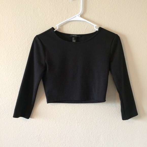 Forever 21 black 3/4 sleeve crop top