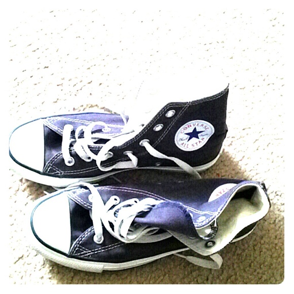 Navy Blue converses